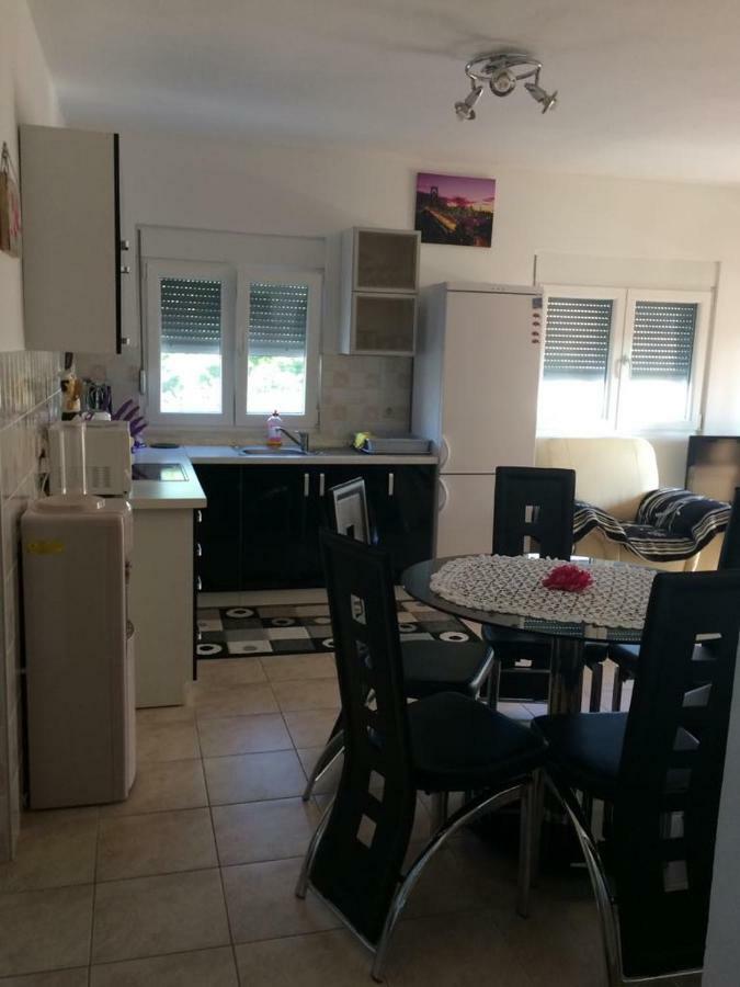 Apartmani Livk Debeljak Εξωτερικό φωτογραφία