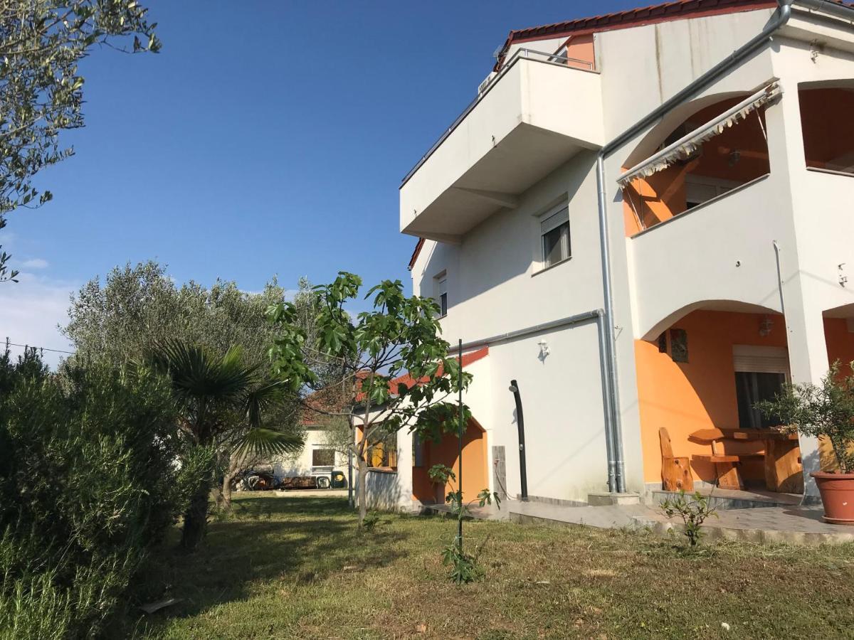 Apartmani Livk Debeljak Εξωτερικό φωτογραφία