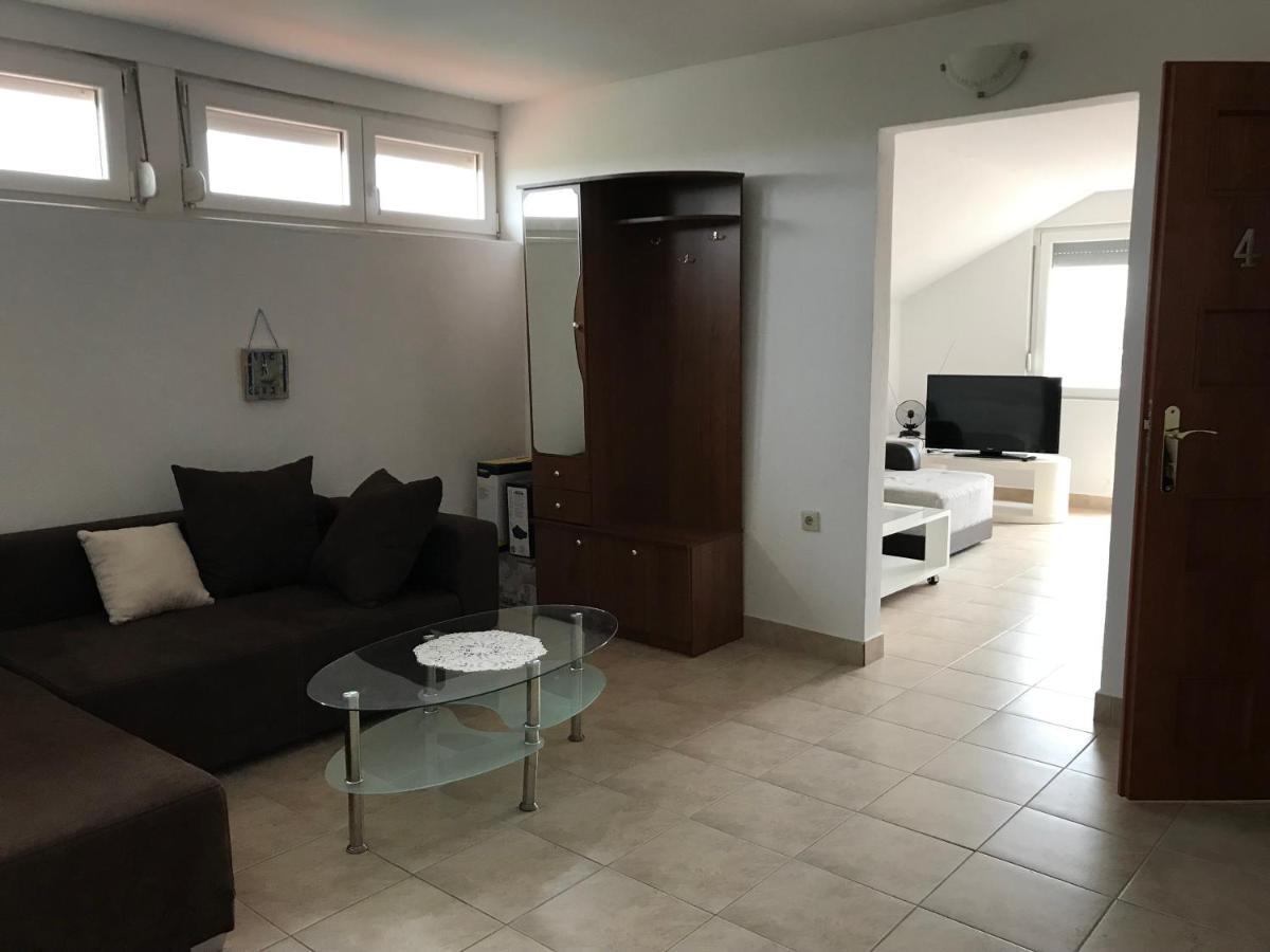Apartmani Livk Debeljak Εξωτερικό φωτογραφία