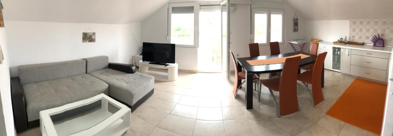 Apartmani Livk Debeljak Εξωτερικό φωτογραφία